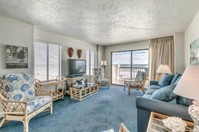 Crescent Tower I 301 - 3rd floor beach chic corner unit with an outdoor pool and Wifi